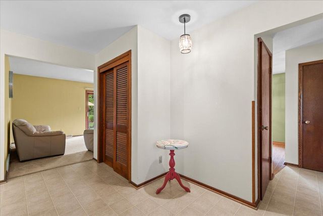 N90W17761 St Stevens DRIVE, Menomonee Falls, WI 53051