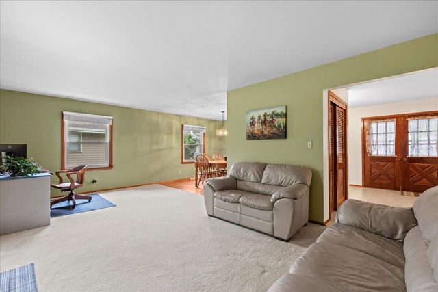N90W17761 St Stevens DRIVE, Menomonee Falls, WI 53051