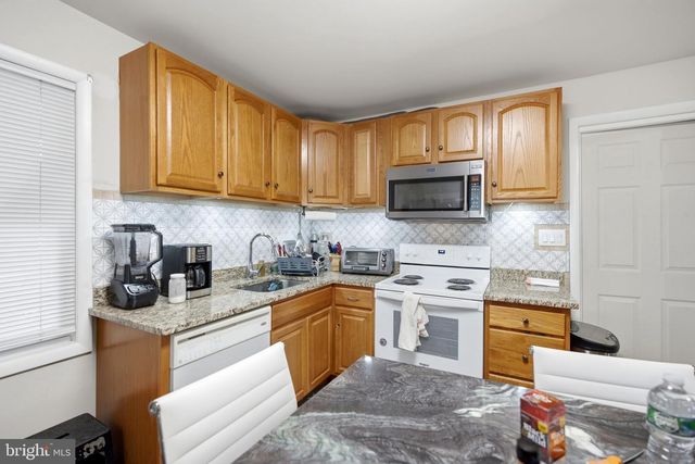 221 DALE ST, Hancock, MD 21750