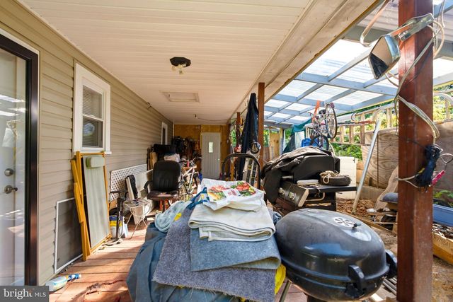 221 DALE ST, Hancock, MD 21750
