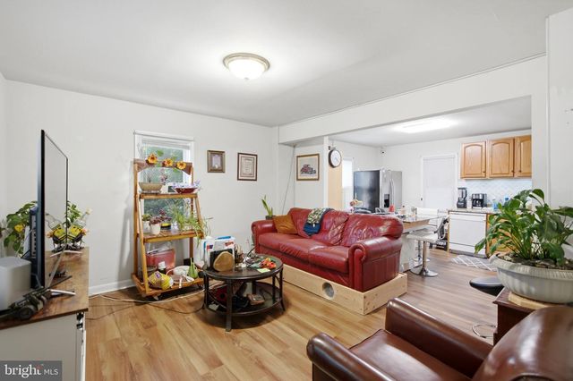 221 DALE ST, Hancock, MD 21750