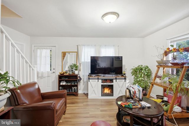 221 DALE ST, Hancock, MD 21750