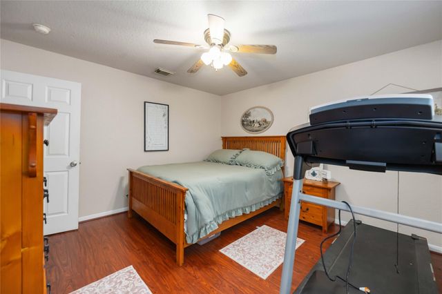 8686 Fm-2004, Santa Fe, TX 77510
