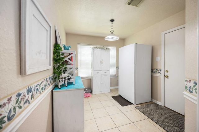 8686 Fm-2004, Santa Fe, TX 77510