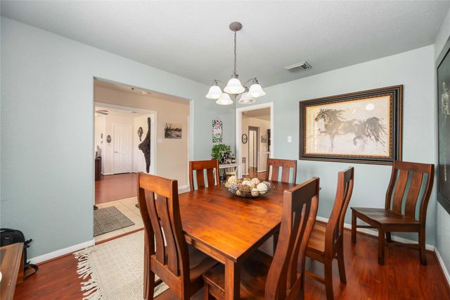 8686 Fm-2004, Santa Fe, TX 77510
