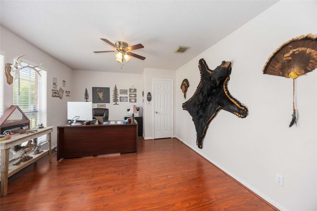 8686 Fm-2004, Santa Fe, TX 77510