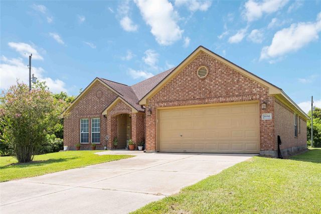 8686 Fm-2004, Santa Fe, TX 77510