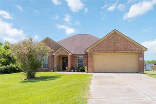 8686 Fm-2004, Santa Fe, TX 77510