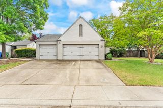 6426 Noble House Ct, Elk Grove, CA 95758