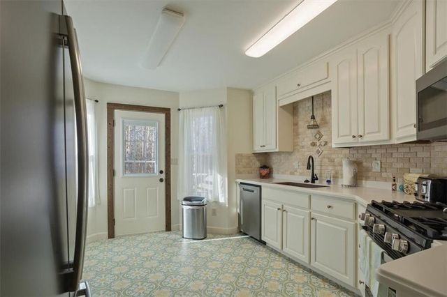 1663 Old Nelson Road, Ball Ground, GA 30107