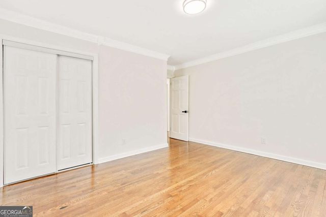 186 W Lake Drive NW, Atlanta, GA 30314