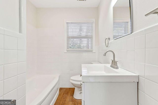 186 W Lake Drive NW, Atlanta, GA 30314