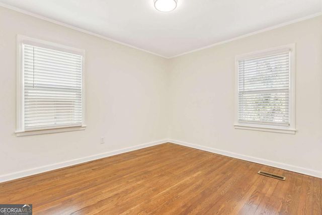 186 W Lake Drive NW, Atlanta, GA 30314