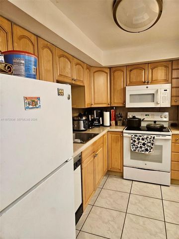 400 Kings Point Dr 1624, Sunny Isles Beach, FL 33160