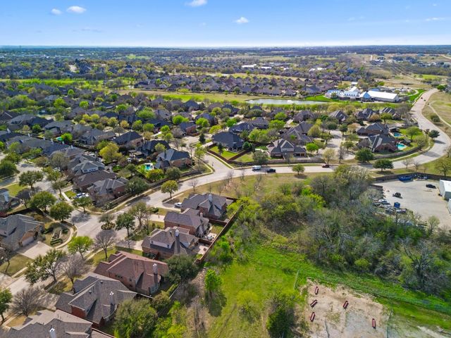 1211 Golf Club Drive, Lantana, TX 76226