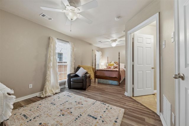 1211 Golf Club Drive, Lantana, TX 76226