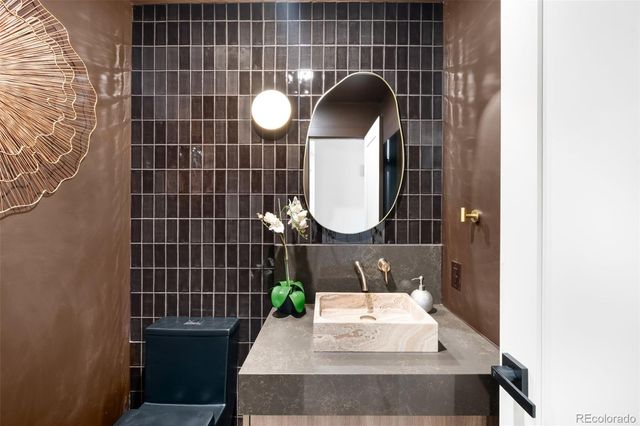 12064 W 53rd Place, Arvada, CO 80002