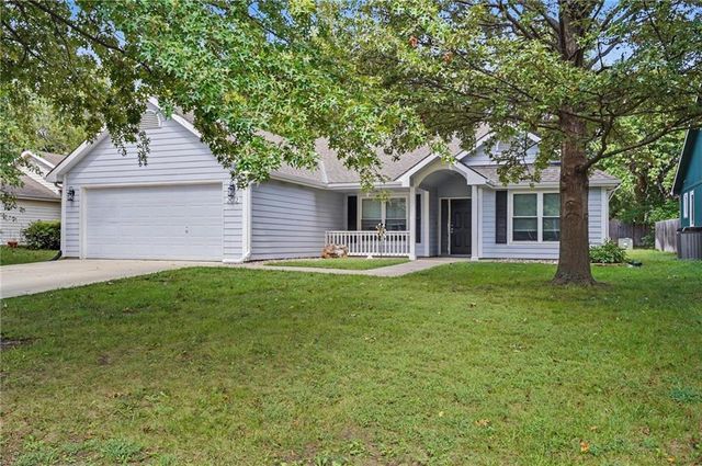 2012 E 26th Street, Lawrence, KS 66046