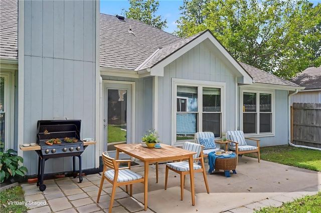 2012 E 26th Street, Lawrence, KS 66046