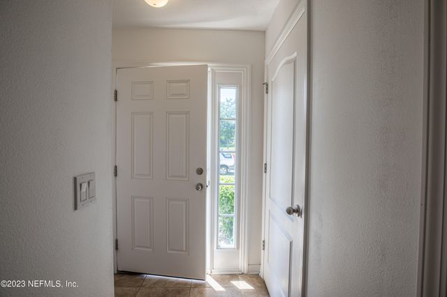 11657 HICKORY OAK Drive, Jacksonville, FL 32218