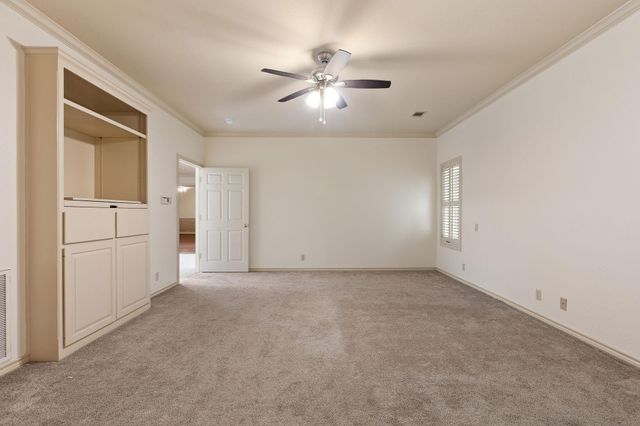 2834 Montebello RD B11, Austin, TX 78746