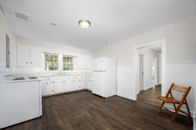 112 Re Davenport Ave, Auburntown, TN 37016