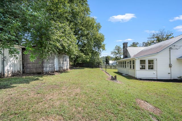 112 Re Davenport Ave, Auburntown, TN 37016