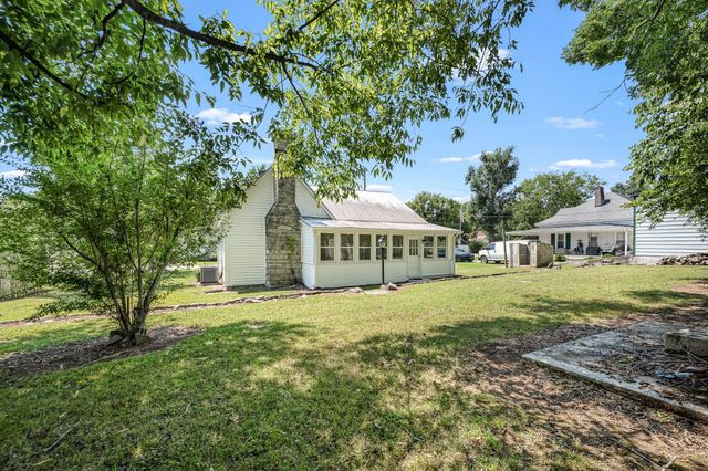 112 Re Davenport Ave, Auburntown, TN 37016