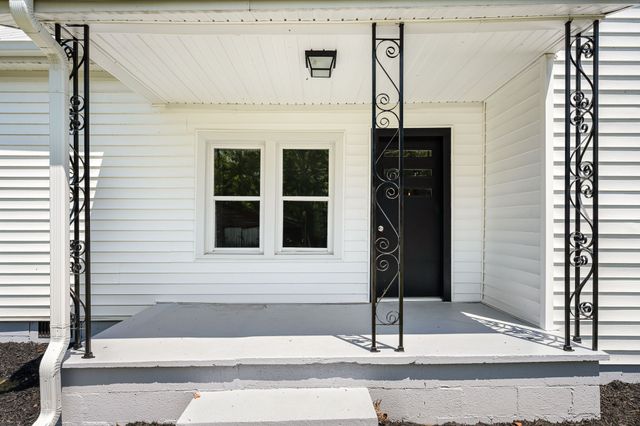 112 Re Davenport Ave, Auburntown, TN 37016