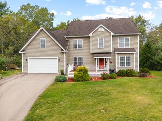 7 Captain Amos Stanton Drive, Ledyard, CT 06339