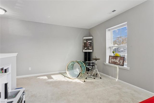 116 Meadows Landing LN, Suffolk, VA 23434