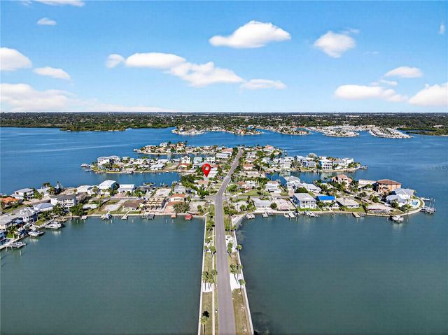 406 161ST AVENUE, Redington Beach, FL 33708