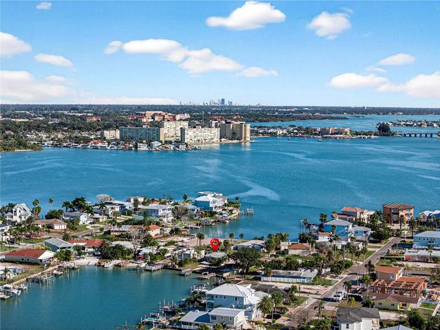 406 161ST AVENUE, Redington Beach, FL 33708