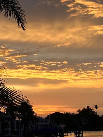 406 161ST AVENUE, Redington Beach, FL 33708