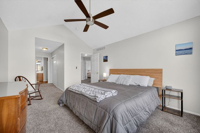 5462 Longview Court 3, Johnston, IA 50131