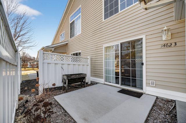 5462 Longview Court 3, Johnston, IA 50131