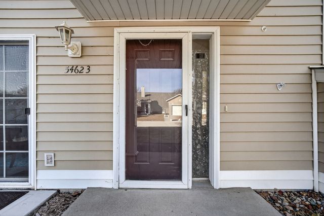5462 Longview Court 3, Johnston, IA 50131