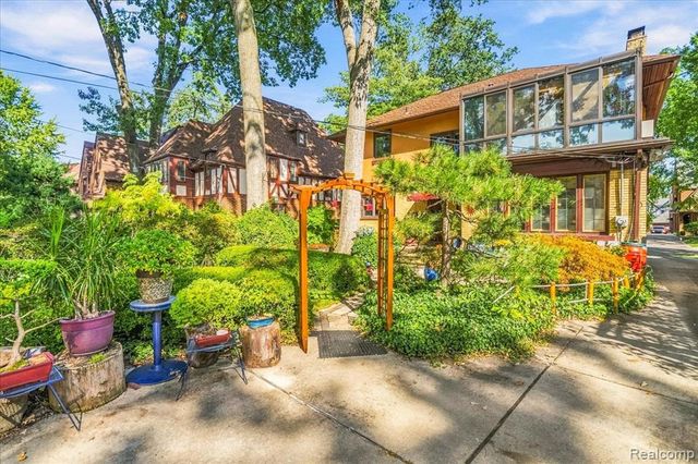 18265 Parkside Street, Detroit, MI 48221