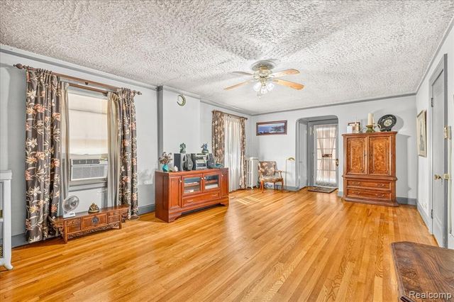 18265 Parkside Street, Detroit, MI 48221