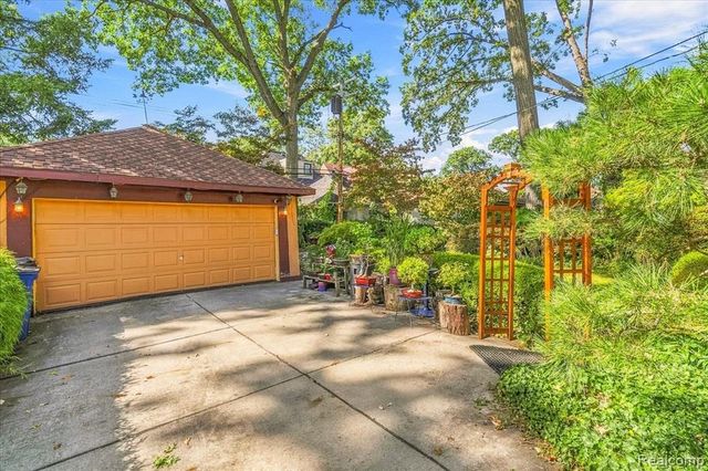 18265 Parkside Street, Detroit, MI 48221