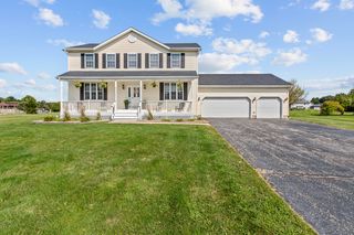 654 Pioneer Pass, Valparaiso, IN 46383
