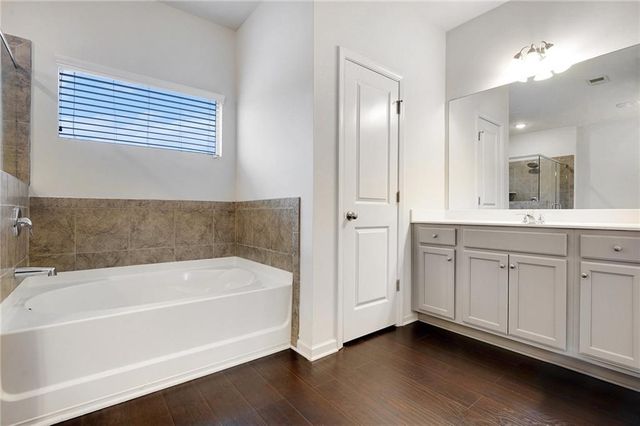 351 Hamilton Pointe Drive, Mcdonough, GA 30253