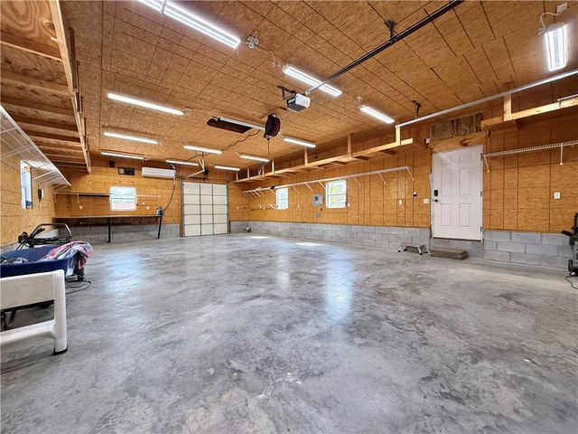 330 Scarlett Boulevard, Elm Springs, AR 72762