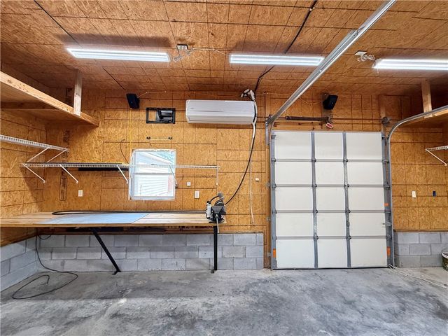 330 Scarlett Boulevard, Elm Springs, AR 72762