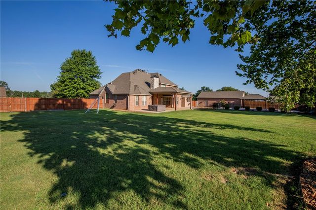 330 Scarlett Boulevard, Elm Springs, AR 72762