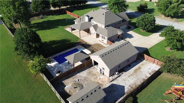 330 Scarlett Boulevard, Elm Springs, AR 72762