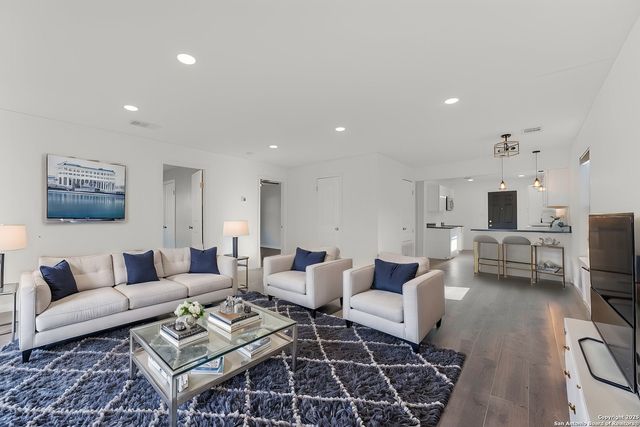 726 Gabriel, San Antonio, TX 78202