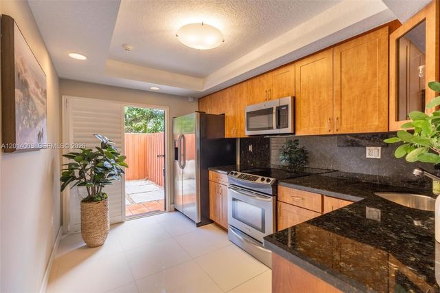10122 SW 77th Court, Miami, FL 33156