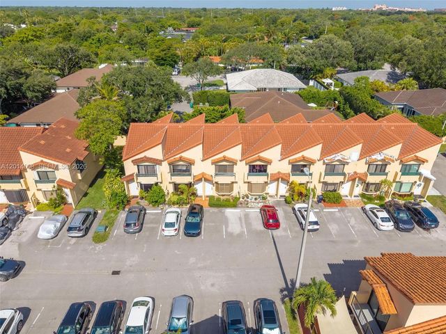 10122 SW 77th Court, Miami, FL 33156
