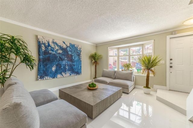 10122 SW 77th Court, Miami, FL 33156